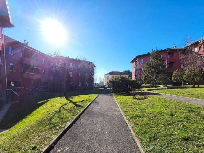 Appartamento quadrilocale in vendita in Via Renata Cipriani, Villa Raverio, Besana in Brianza
