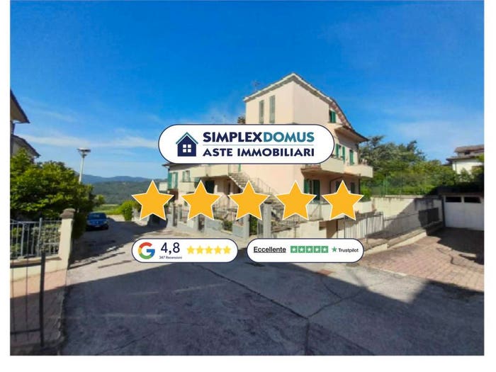 Appartamento con 6 locali in vendita in Via Fratelli Cervi, Torre, Bucine