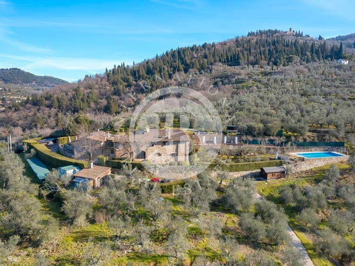 Casa con 6 locali in vendita in Osteria Nuova, Bagno a Ripoli