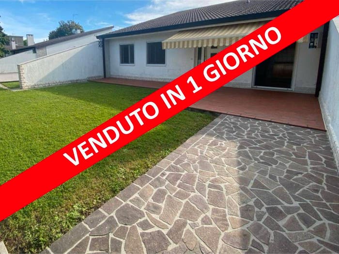 Casa quadrilocale in vendita in Viale Giuseppe Verdi, Centro, San Pier d'Isonzo