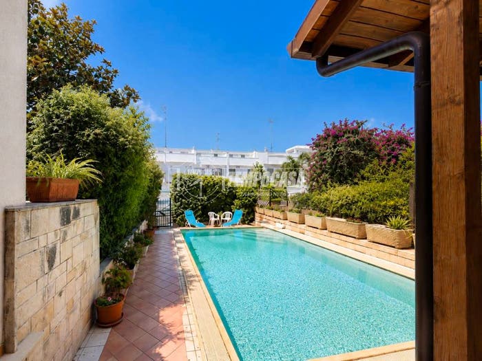 Appartamento con 6 locali in vendita in Via Fleming Alessandro, Poligono Via San Cesario, Lecce