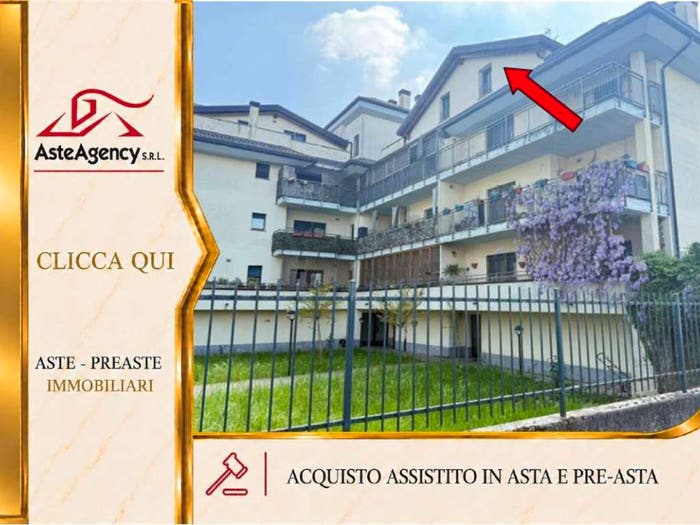Appartamento trilocale in vendita in Via Papa Giovanni Paolo II, Landriano