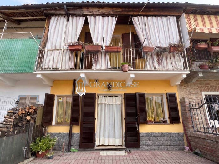 Casa quadrilocale in vendita in Cascina Cerrabello, MoransengoTonengo