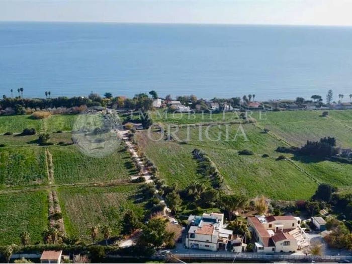 Casa con 6 locali in vendita in Via Blanco No Number, Punta Milocca Fanusa Mare, Siracusa
