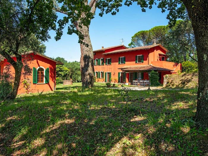 Casa con 6 locali in vendita in Via del Marginone, Montecarlo