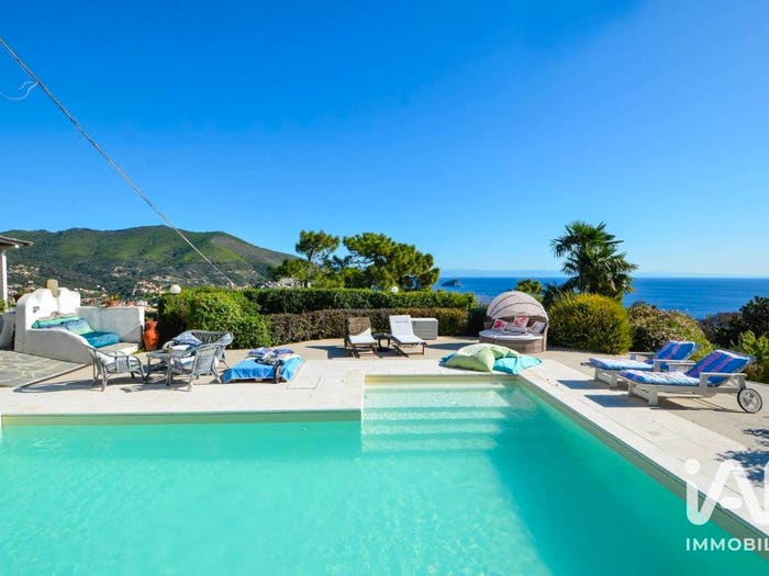 Casa con 6 locali in vendita in Regione Torbora, Torbora, Noli