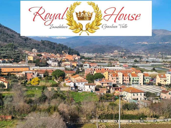 Appartamento trilocale in vendita in Via alla Costa, San Fedele Lusignano, Albenga