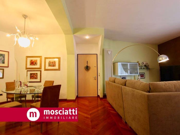 Appartamento con 6 locali in vendita in Viale Cesare Battisti, Centro, Matelica
