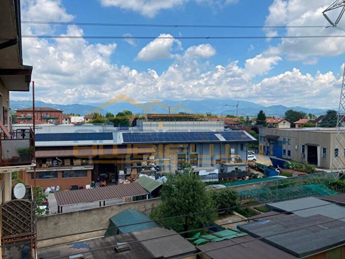 Appartamento bilocale in vendita in Via Alcide De Gasperi, Centro, Lomagna
