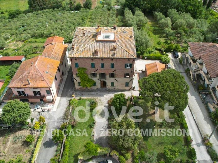 Appartamento quadrilocale in vendita in Via di Lucignano, Centro, Foiano della Chiana
