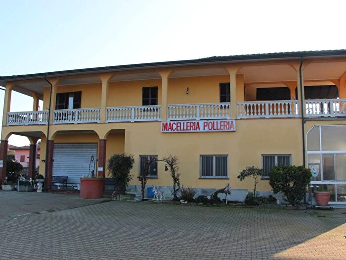 Casa quadrilocale in vendita in Via Fratelli John e Robert Kennedy, Centro, Borghetto Lodigiano