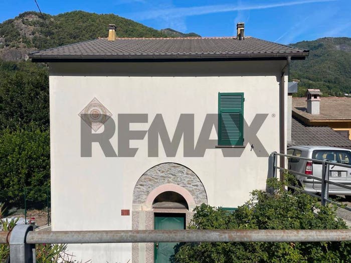 Casa con 5 locali in vendita in VIA ACCERETO, Centro, Favale di Malvaro