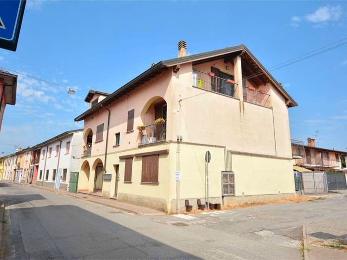 Appartamento bilocale in vendita in Via Mameli, Lambrinia, Chignolo Po