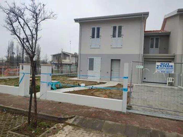 Casa con 6 locali in vendita in Bagnacavallo