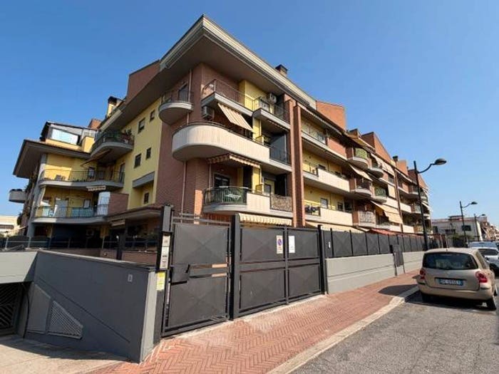 Appartamento trilocale in vendita in Centro, Aprilia