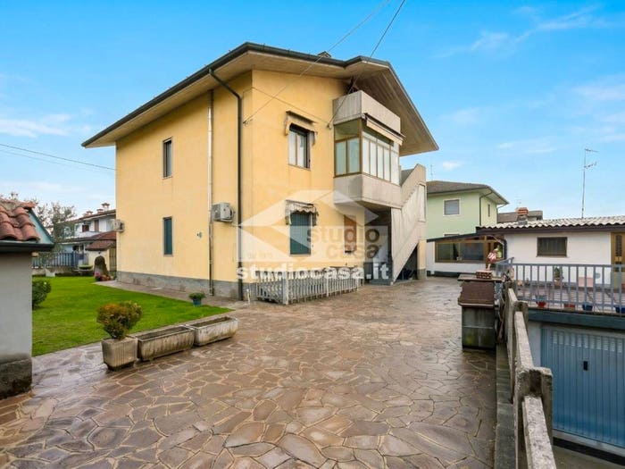 Casa quadrilocale in vendita in Centro, Cologno al Serio