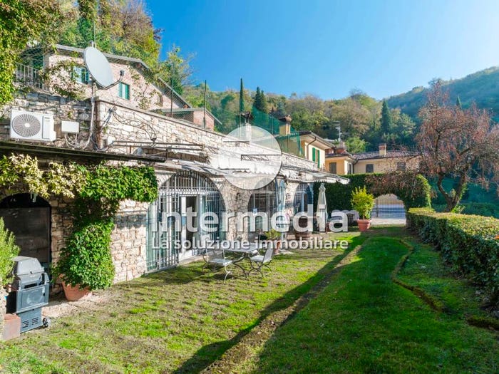 Casa con 6 locali in vendita in Via Sera, Panoramica, Brescia