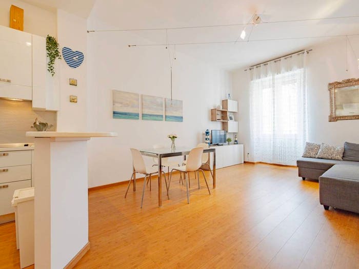 Appartamento trilocale in vendita in Via Cesare da Sesto, Corso Genova, Milano