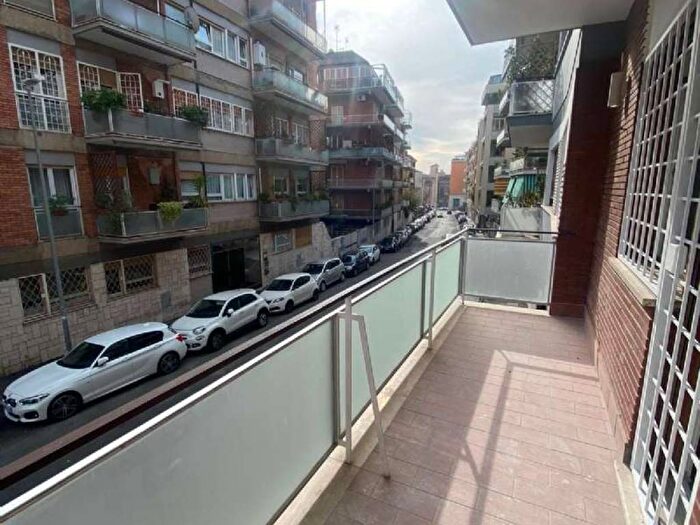Appartamento trilocale in vendita in via DELLA BALDUINA, Balduina, Roma