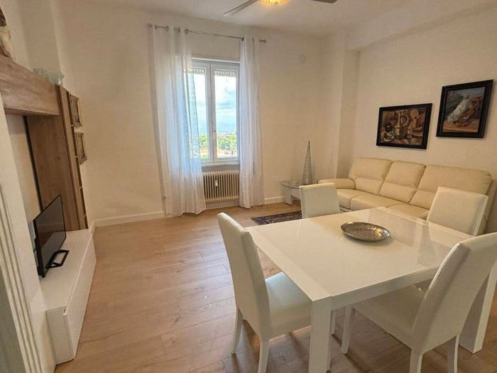 Appartamento trilocale in vendita in Piazza Bambocci, Frascati