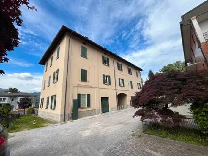 Appartamento trilocale in vendita in Via Piave, Centro, Anzano del Parco