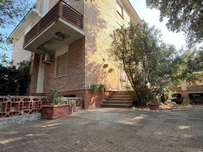 Casa quadrilocale in vendita in Via delle Petunie, Lido di Cincinnato Sirene, Anzio