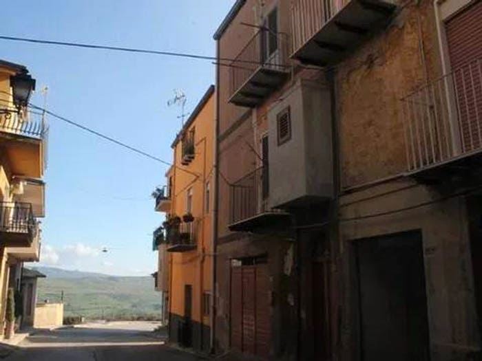 Casa bilocale in vendita in Corso Commendatore Cinquemani Arcuri, Cianciana
