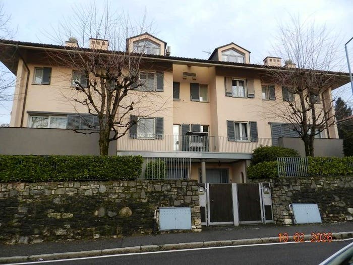 Casa con 6 locali in vendita in Via Tommaso Edison, Valtesse, Bergamo