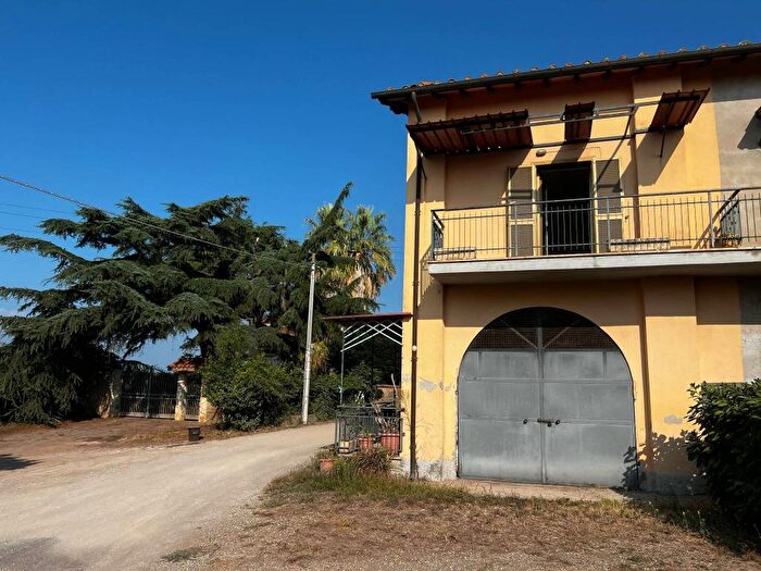 Casa trilocale in vendita in Via delle Vittorie, Castagnetta Santa Procula, Pomezia