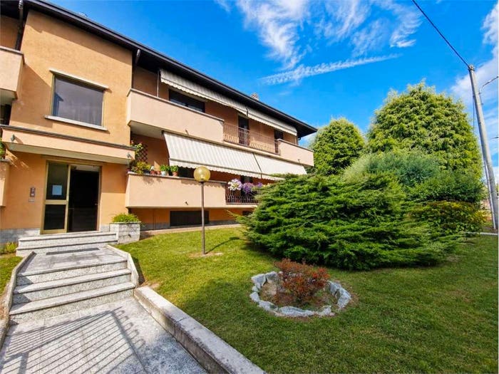 Appartamento quadrilocale in vendita in Via Gramsci, Caronno Varesino