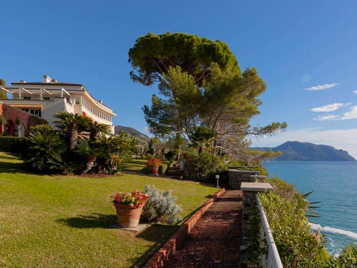 Appartamento con 6 locali in vendita in Via XXV Aprile, Centro, Pieve Ligure