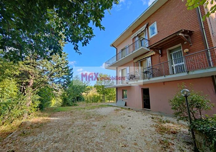 Appartamento con 6 locali in vendita in Celletta Santa Veneranda, Pesaro