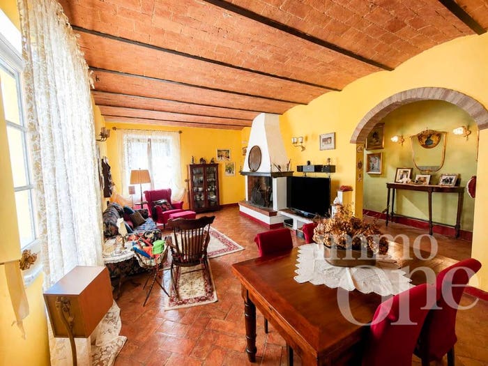 Casa con 6 locali in vendita in Corso Repubblica, Centro, Fauglia