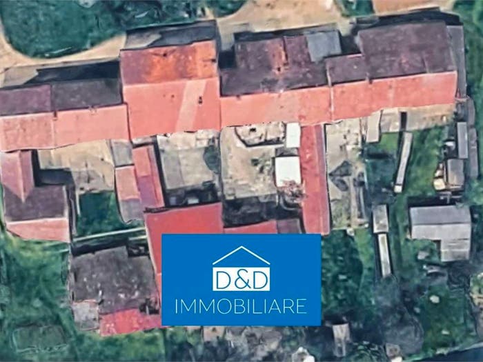 Appartamento con 6 locali in vendita in Via Cetta, Barone Canavese