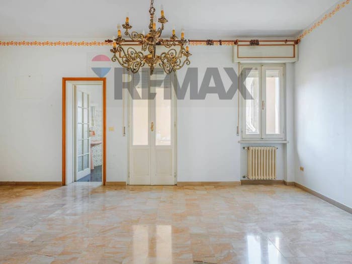 Casa con 6 locali in vendita in Via Mazzini, Asola
