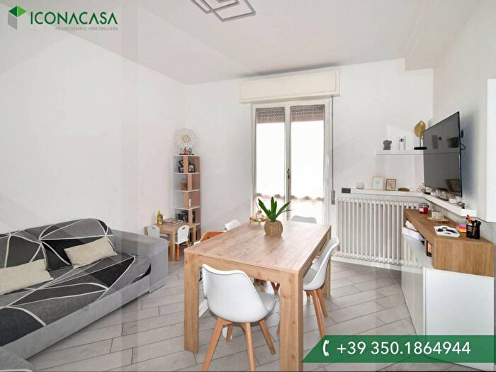 Appartamento trilocale in vendita in Via Giovanni Amendola, Ravello Villastanza Villapia, Parabiago