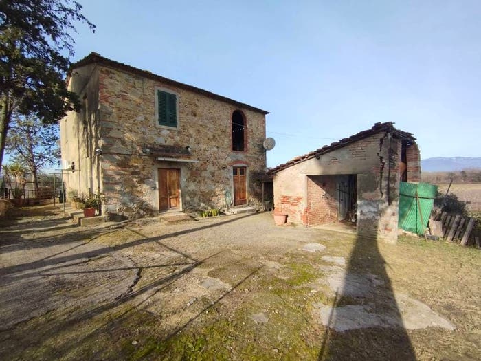 Casa con 6 locali in vendita in Via Trento, Centro, Quarrata