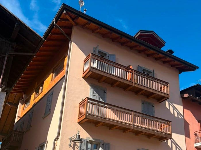 Appartamento quadrilocale in vendita in Piazza Alessandro Collini, Centro, Pinzolo