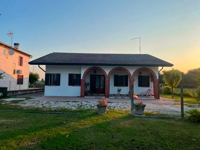Casa quadrilocale in vendita in Via Castello, Cuccato, Candiana