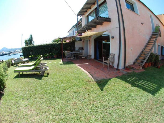 Appartamento trilocale in vendita in Via Isola le Bisce, Cannigione, Arzachena