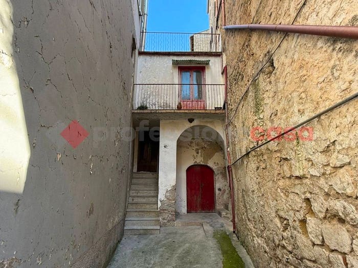 Appartamento trilocale in vendita in Corso San Gennaro, Centro, Itri