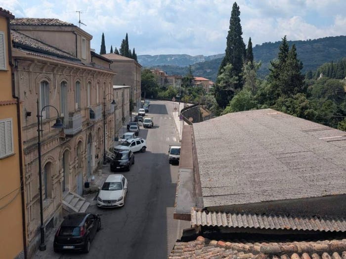 Appartamento quadrilocale in vendita in Via Orazio Zavaglia, Mammola