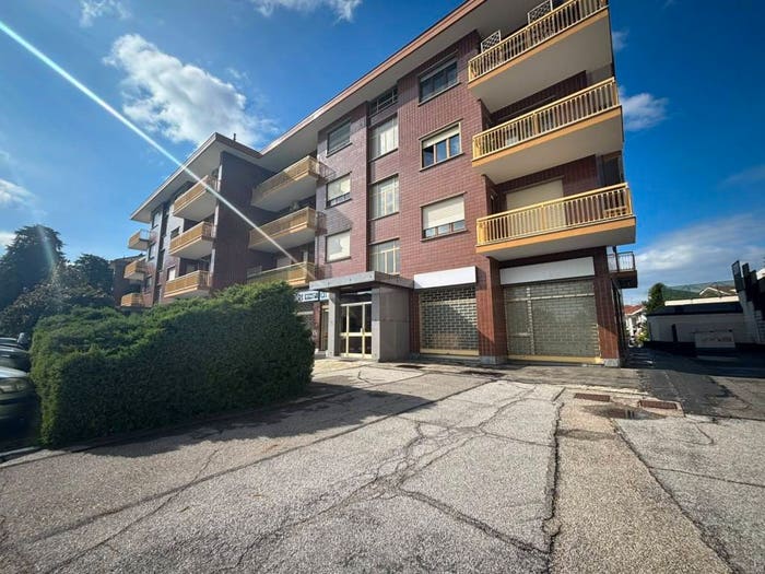 Appartamento trilocale in vendita in Strada Carignano, Mercato Santa Maria, Moncalieri