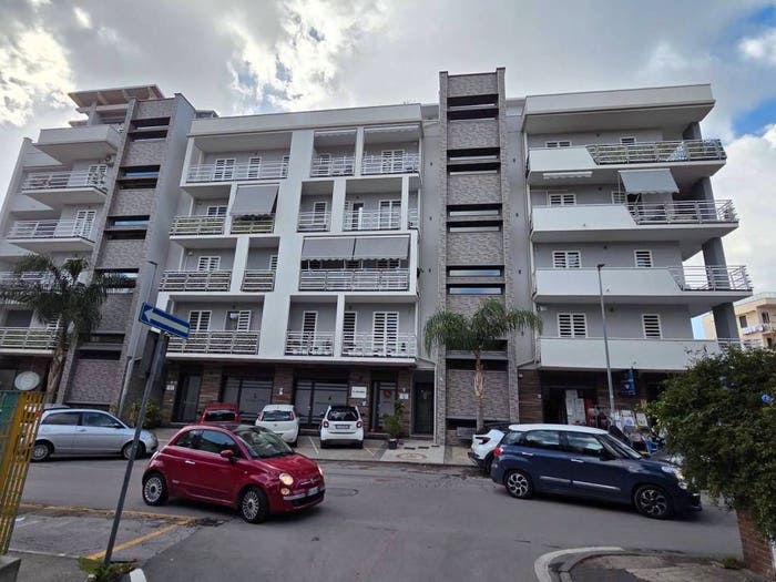 Appartamento quadrilocale in vendita in Piazza Giuseppe Mazzini, Centro, Poggiomarino