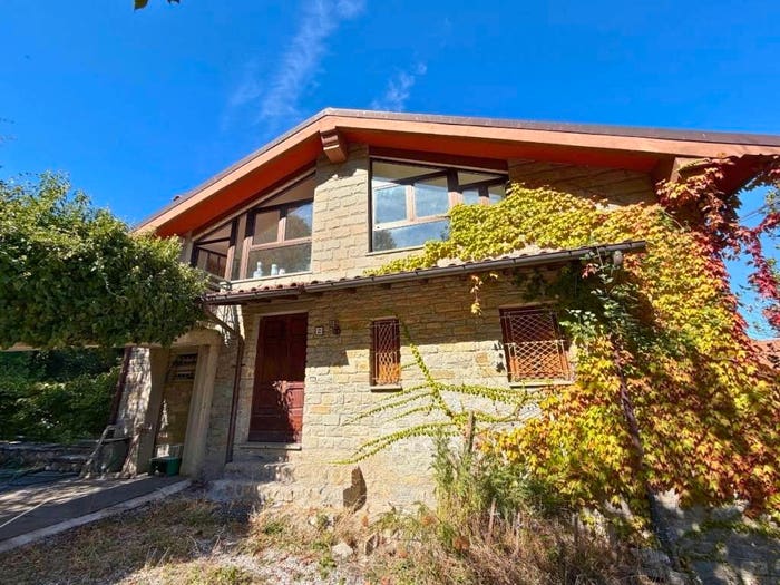 Casa con 6 locali in vendita in loc Viamaggio, Badia Tedalda