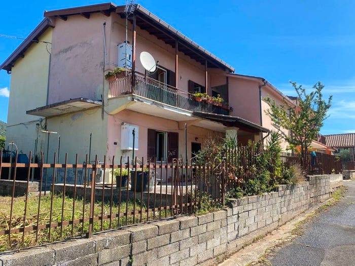 Casa quadrilocale in vendita in Via Quadrelle, Centro, Palestrina