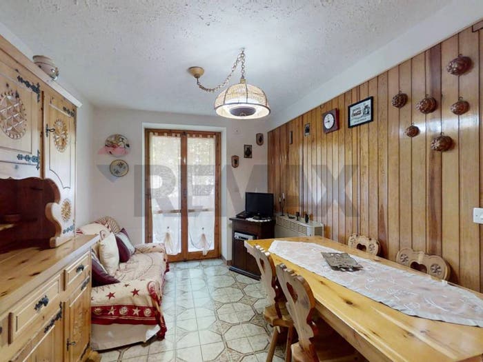 Appartamento bilocale in vendita in Via Pontechianale, Casteldelfino
