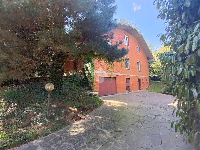 Casa con 6 locali in vendita in Via Nazionale dei Giovi, Lentate sul Seveso