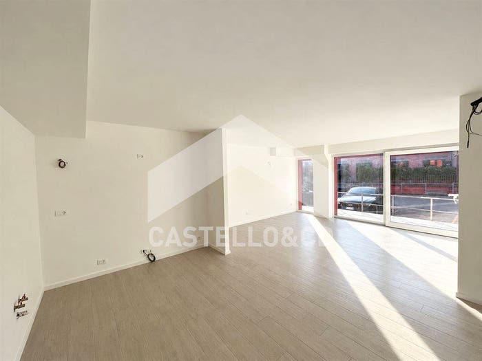 Appartamento trilocale in vendita in via brunati, Centro, Salò