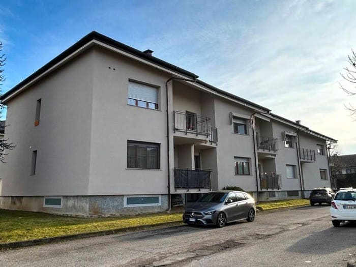 Appartamento con 6 locali in vendita in San Cassiano, Alba